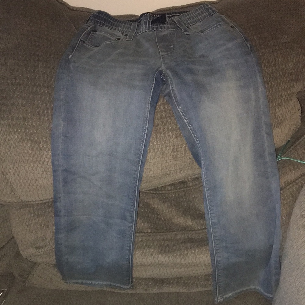 Boys size 8 Levi’s